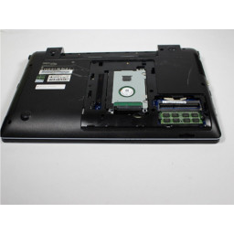 Samsung NP300E5C Замена жесткого диска